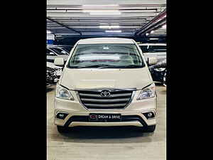 Second Hand टोयोटा इनोवा 2.5 gx 8 str bs-iii in मुंबई