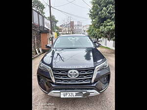 Second Hand Toyota Fortuner 2.8 4x2 AT [2016-2020] in Lucknow