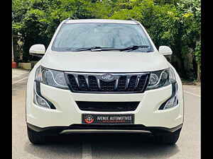 Second Hand மஹிந்திரா  xuv500 w10 in பெங்களூர்