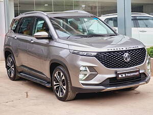 Second Hand MG Hector Plus Sharp 1.5 Petrol Turbo CVT 6-STR in Bangalore