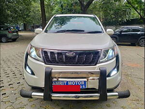 Second Hand Mahindra XUV500 W6 in Kolkata