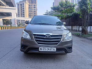 Second Hand Toyota Innova 2.5 G BS IV 8 STR in Mumbai