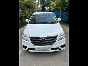 Second Hand Toyota Innova 2.5 GX BS III 8 STR in Hyderabad