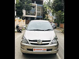 Second Hand Toyota Innova 2.5 G4 8 STR in Bangalore