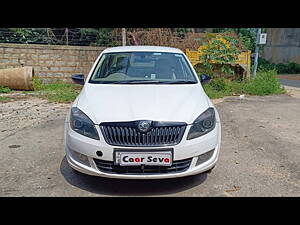 Second Hand Skoda Rapid 1.5 TDI CR Style Plus AT in Bangalore