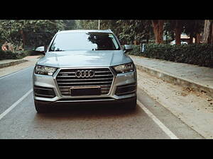 Second Hand Audi Q7 45 TDI Technology Pack in Delhi