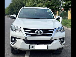 Second Hand Toyota Fortuner 2.8 4x2 AT [2016-2020] in Delhi