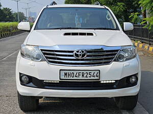 Second Hand Toyota Fortuner 3.0 4x4 MT in Mumbai