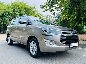 Second Hand Toyota Innova Crysta 2.4 VX 7 STR [2016-2020] in Delhi