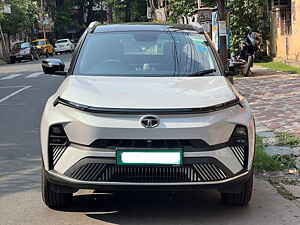 Second Hand टाटा नेक्सन ईवी xz प्लस लक्स 7.2 किलोवाट फ़ास्ट चार्जर [2022-2023] in कोलकाता