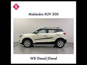 Second Hand Mahindra XUV300 W8 1.5 Diesel [2020] in Ahmedabad