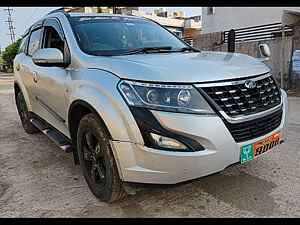 Second Hand மஹிந்திரா  xuv500 w8 in சாட்னா