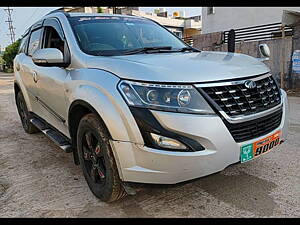 Second Hand Mahindra XUV500 W8 in Satna