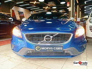 Second Hand Volvo V40 D3 R-Design in Pune