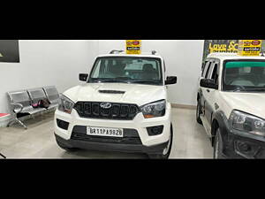 Second Hand Mahindra Scorpio S4  Intelli-Hybrid in Purnea