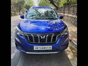 Second Hand மஹிந்திரா  xuv700 ax 7 டீசல் ஏடீ லக்சுரி பேக் 7 சீட்டர் [2021] in டெல்லி