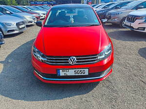 Second Hand Volkswagen Vento Highline Plus 1.5 AT (D) 16 Alloy in Pune