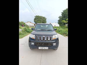 Second Hand Mahindra TUV300 T8 in Hyderabad