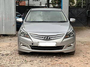 Second Hand Hyundai Verna Fluidic 1.6 VTVT SX in Kolkata