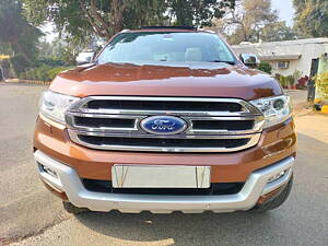 Second Hand Ford Endeavour Titanium 3.2 4x4 AT in Gurgaon