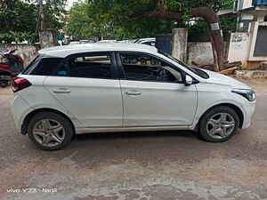 Second Hand हुंडई एलीट i20 एस्टा 1.4 crdi in रंगा रेड्डी