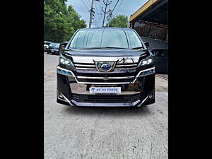 Second Hand Toyota Vellfire Hybrid in Hyderabad