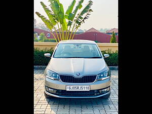 Second Hand Skoda Rapid Style 1.6 MPI AT in Surat