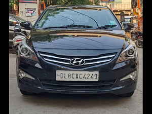 Second Hand हुंडई वरना 1.6 vtvt sx in दिल्ली