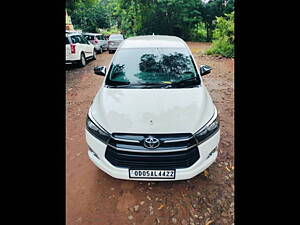 Second Hand Toyota Innova Crysta 2.4 G 8 STR [2016-2017] in Bhubaneswar