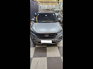 Second Hand Hyundai Creta SX 1.6 CRDi Dual Tone in Lucknow