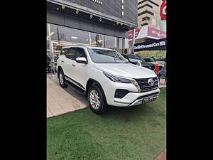 Second Hand Toyota Fortuner 2.8 4x4 MT [2016-2020] in Lucknow