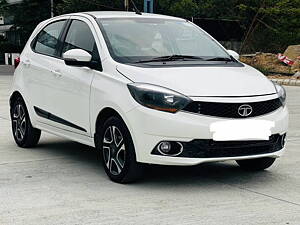 Second Hand Tata Tiago Revotron XZ Plus in Lucknow