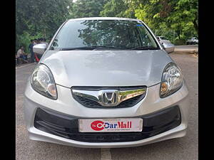 Second Hand Honda Brio S MT in Agra