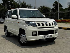 Second Hand Mahindra TUV300 T4 Plus in Nashik