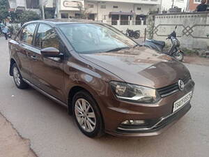 Second Hand Volkswagen Ameo Highline Plus 1.5L AT (D)16 Alloy in Hyderabad