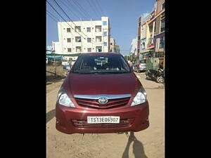 Second Hand Toyota Innova 2.5 G 8 STR BS-IV in Hyderabad