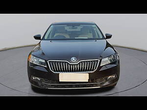 Second Hand Skoda Superb Style TSI AT in Mumbai