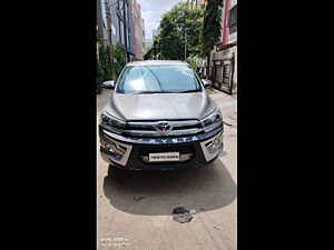 Second Hand टोयोटा इनोवा क्रिस्टा 2.4 vx 8 str [2016-2020] in हैदराबाद