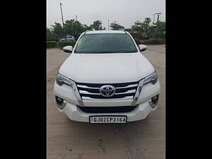 Second Hand Toyota Fortuner 2.8 4x2 AT [2016-2020] in Ahmedabad