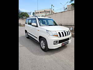 Second Hand महिंद्रा tuv300 t8 एएमटी in बैंगलोर