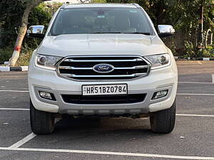 Second Hand Ford Endeavour Titanium Plus 3.2 4x4 AT in Ghaziabad