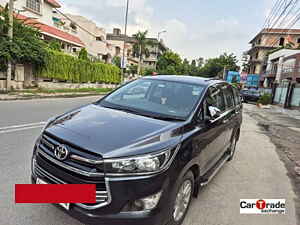 Second Hand टोयोटा इनोवा क्रिस्टा 2.8 gx 7 str [2016-2020] ऑटोमैटिक in दिल्ली