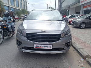 Second Hand Kia Carnival Premium 7 STR in Bangalore