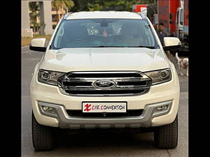 Second Hand Ford Endeavour Titanium 3.2 4x4 AT in Mumbai
