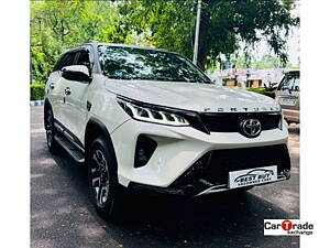 Second Hand Toyota Fortuner 2.8 4X4 AT in Kolkata