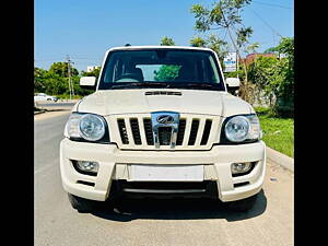 Second Hand Mahindra Scorpio VLX 2WD BS-IV in Ahmedabad