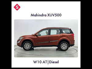 Second Hand महिंद्रा XUV500 w10 ऑटामैटिक ब्लैक इंटीरियर [2017] in नवी मुंबई