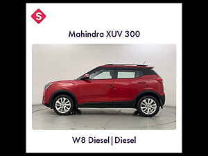 Second Hand महिंद्रा xuv300 w8 1.5 डीज़ल [2020] in गुड़गांव