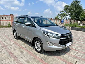 Second Hand Toyota Innova Crysta GX 2.4 7 STR in Delhi