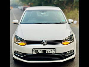 Second Hand Volkswagen Polo Highline Plus 1.2( P)16 Alloy [2017-2018] in Delhi